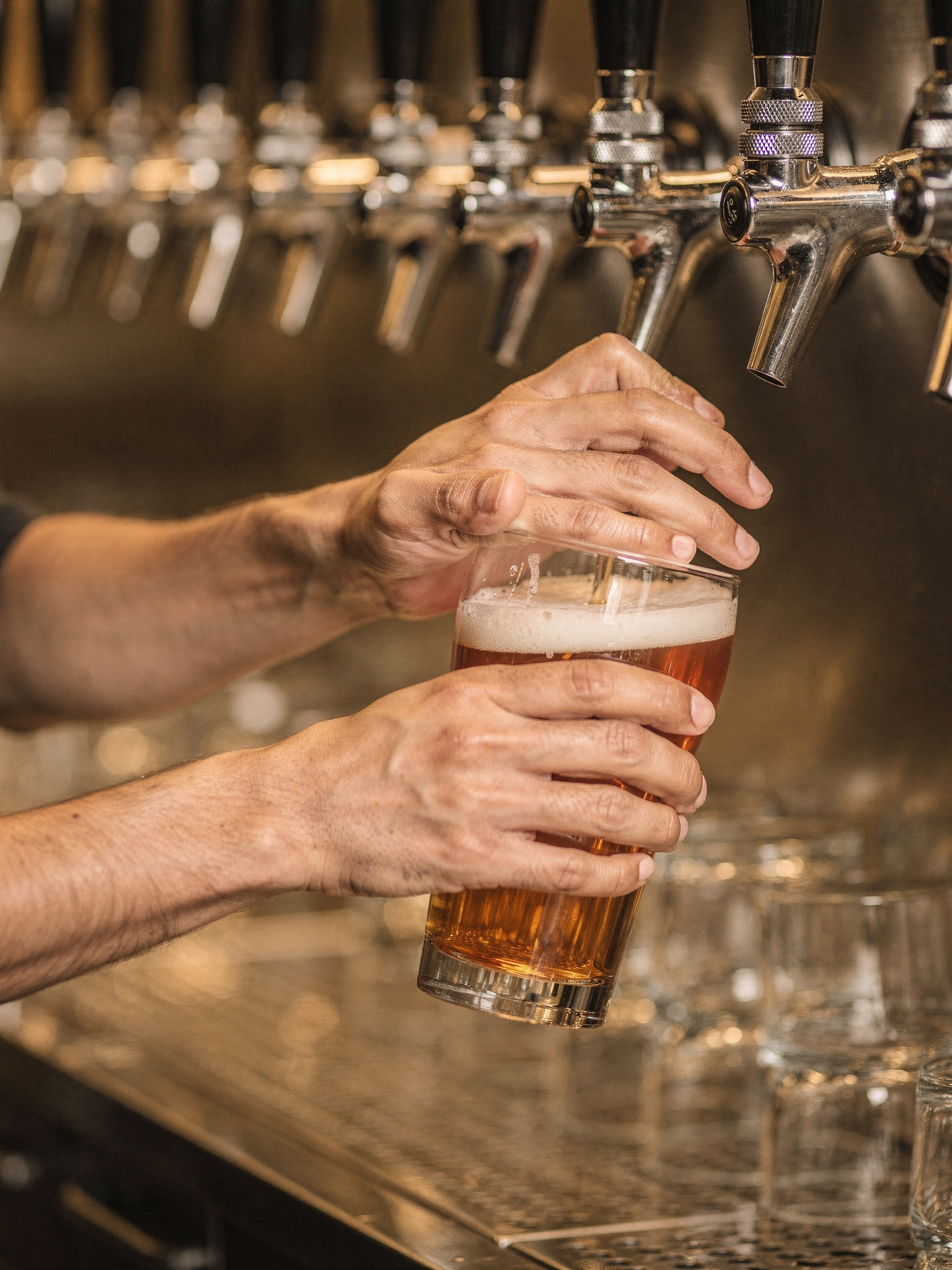 abbotsford breweries pour A Guide to Abbotsford, BC's Best Craft Breweries and Taprooms Field House Brewing Co: East Abbotsford's Busiest Taproom